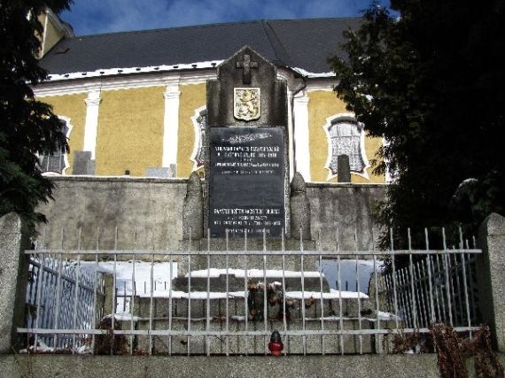 pomník padlých WWI i II, Zavlekov