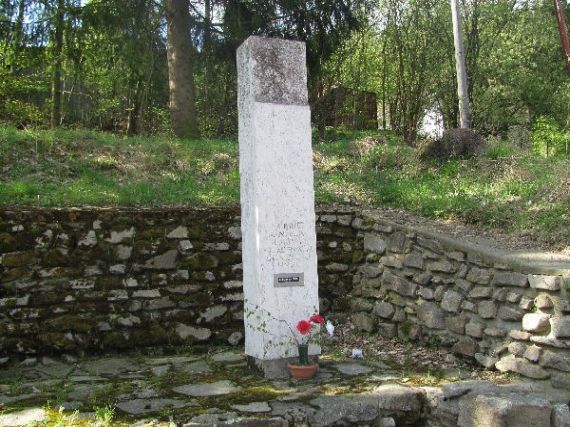 pomník obětem nacismu, Zdíkovec