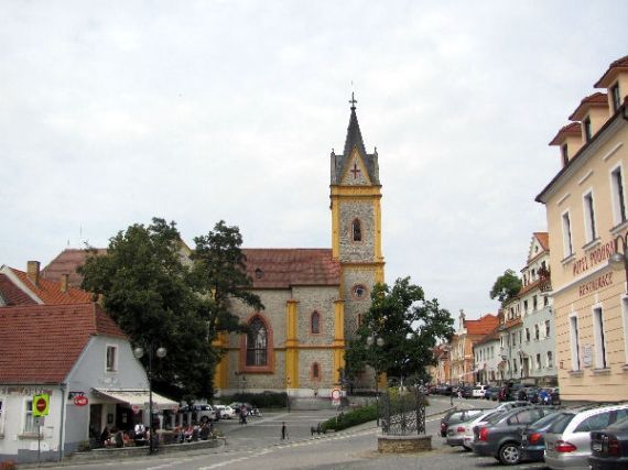 kostel sv. Jana Nepomuckého, Hluboká nad Vltavou