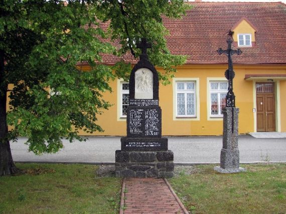 pomník padlých WWI z Osady, Křtěnov