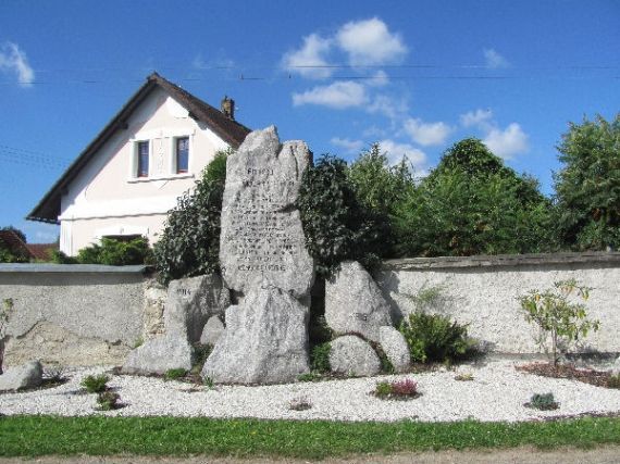 pomník padlých WWI, Petrovice u Měčína