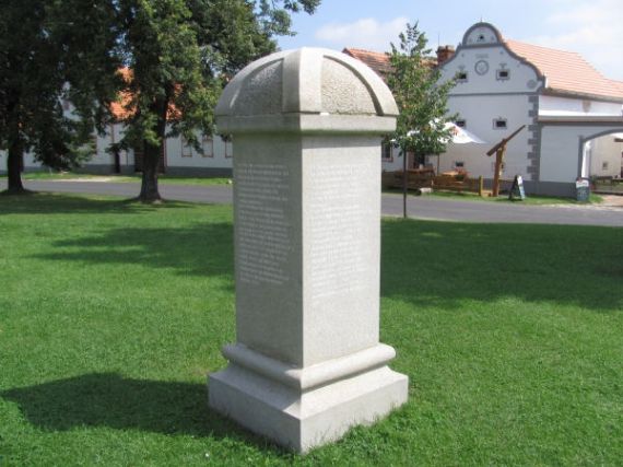 pamětní kámen UNESCO, Holašovice