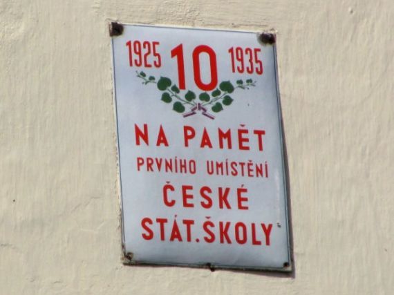 pamětní deska české školy, Holašovice