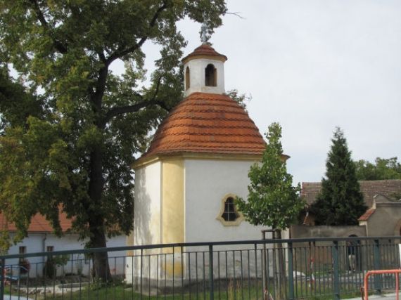 kaple Božkov