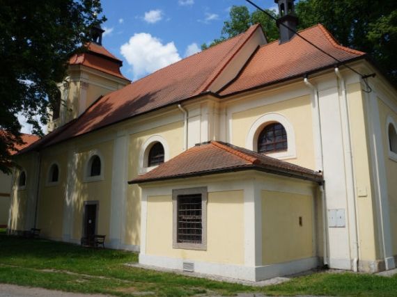 kostel sv. Václava, Dnešice