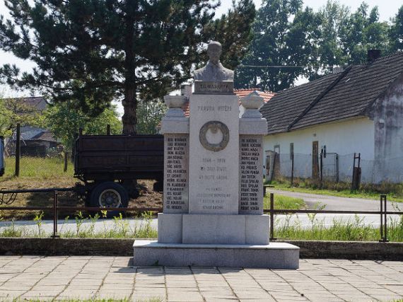 pomník padlých WWI, Lásenice