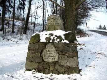 pomník padlých WWI, Podzámčí