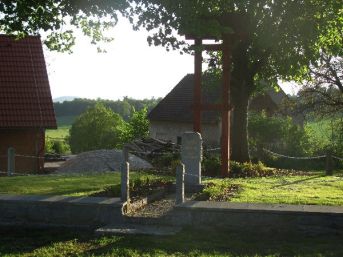 památník Antonín Švehla, Újezdec