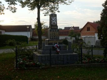 pomník padlých WWI i II, Bohunice