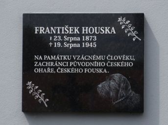 pamětní deska František Houska