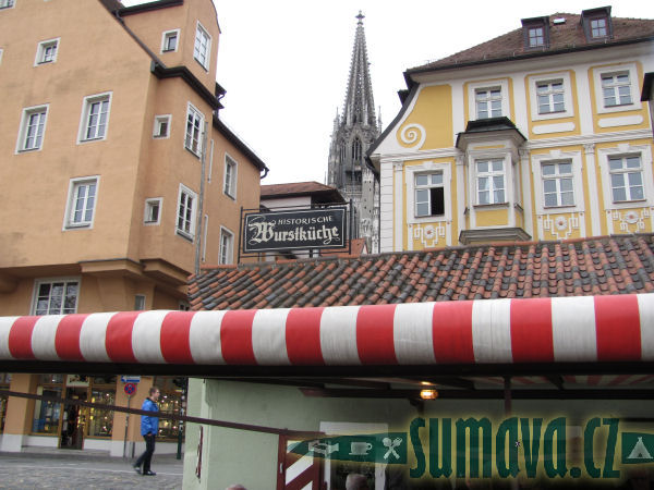 historická Wurstkuchl, Regensburg (D)