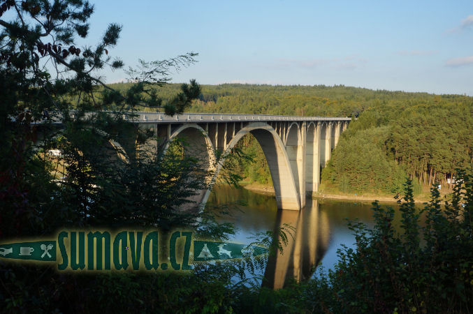 Podolský most, Vltava