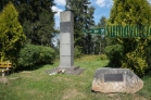 pomník A. Hartauera, Lenora