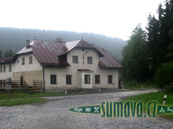 Skelná