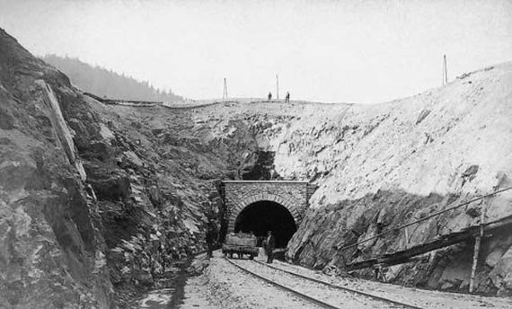 železniční tunel Špičák