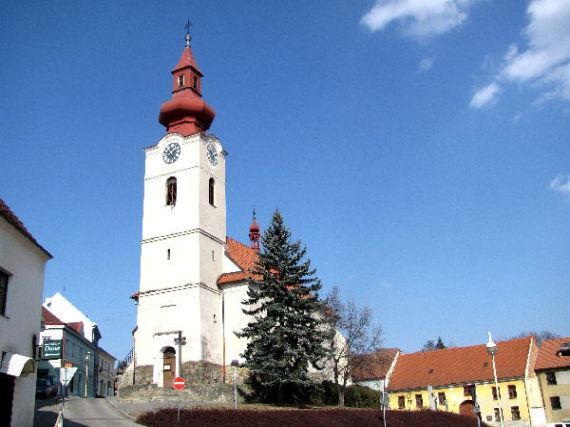 kostel Povýšení sv. Kříže, Husinec