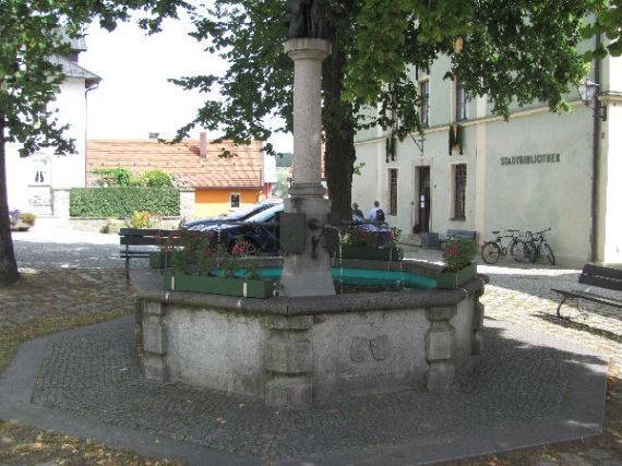 zámecká kašna Fürth im Wald (D)