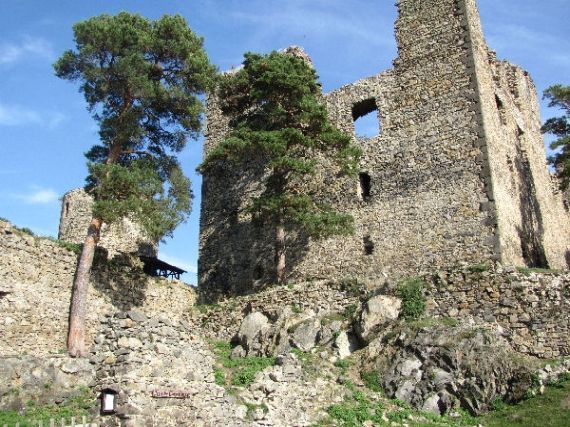 zřícenina hradu Helfenburk u Bavorova