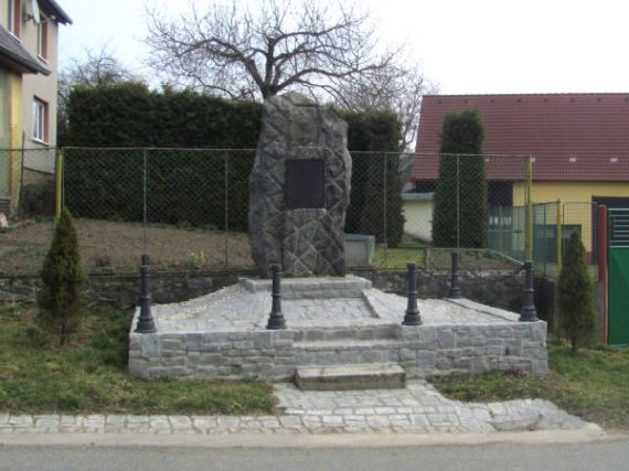 pomník padlých WWI, Únějovice