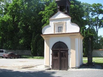 kaple před zámkem, Osek
