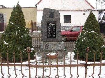 pomník padlých WWI i II, Čepice