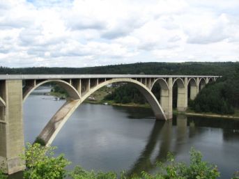 Podolský most, Vltava