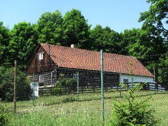 roubenka Lhota u Svaté Anny