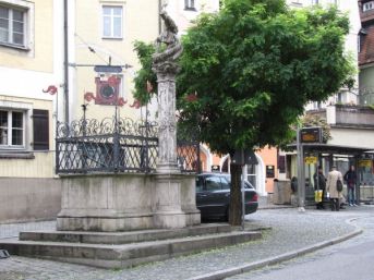 kašna Fischmarkt, Regensburg (D)