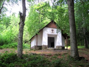 kaple s hrobkou Prášily