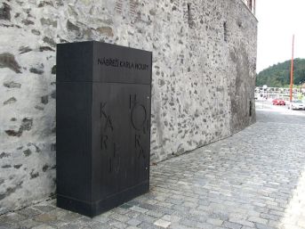 památník nábřeží Karla Houry