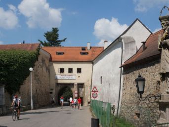 Novohradská brána, Třeboň