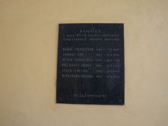 pomník padlých WWII, pivovar Regent, Třeboň