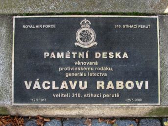pamětní deska Václava Raba