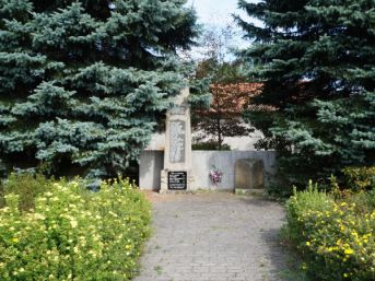 pomník padlých WWI i II, Majdalena