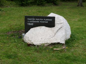 památník Květnového povstání 1945, náměstí Míru, Plzeň