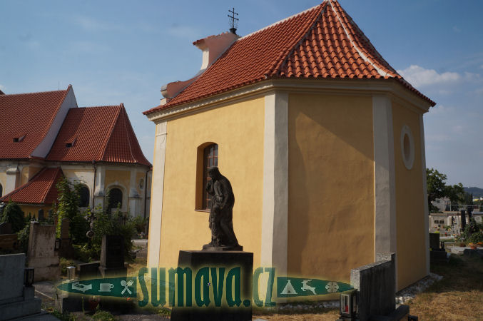 kaple Nejsvětější Trojice, hrobka dědičných poštmistrů, Strakonice