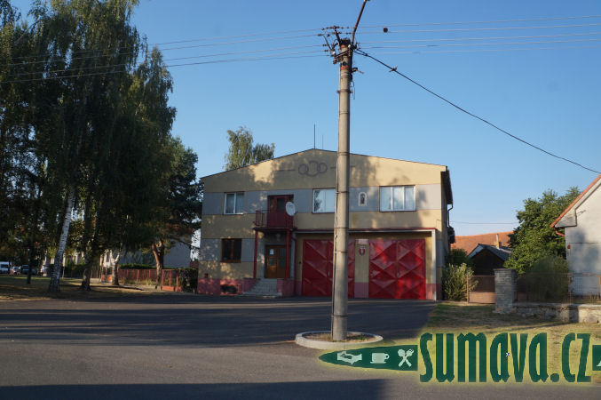 Kestřany