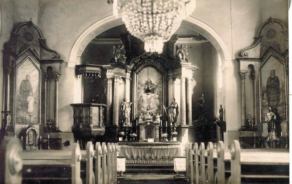 kostel Nejsvětější Trojice, Strážný (historické)