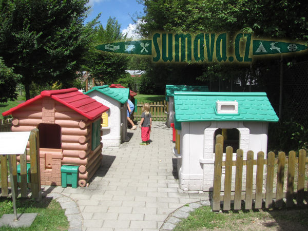 park, biergarten, galerie Joska, Bodenmais (D)