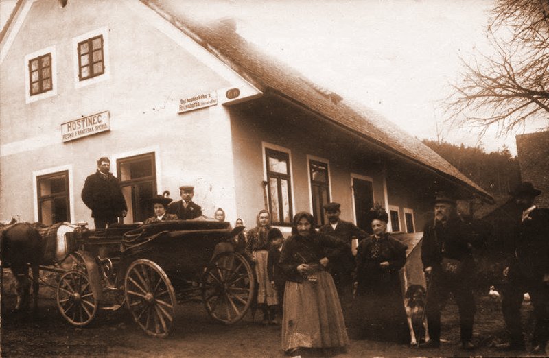 Podzámčí (historické)