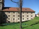 sýpka s královskou kaplí Plasy