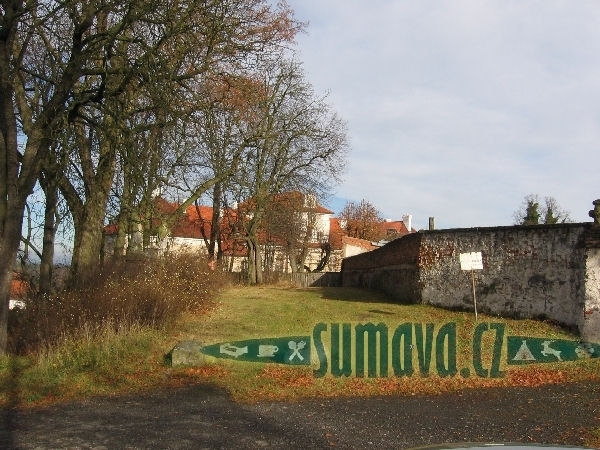 Týnec