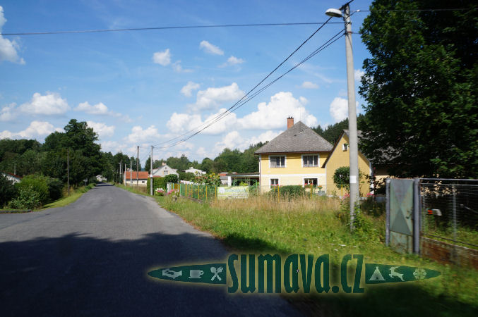 Ujčín