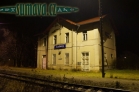 vlaková zastávka Lužany