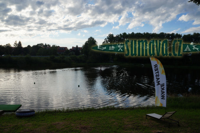 wakeboarding a vodní lyžování, Frymburk