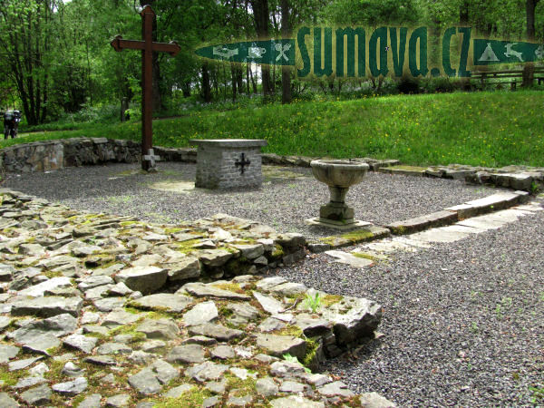 zřícenina kostela P. Marie, Červené Dřevo